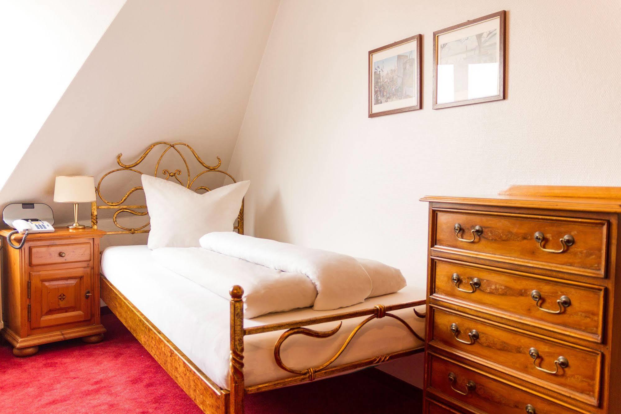 מינכן Laimer Hof Am Schloss Nymphenburg מראה חיצוני תמונה